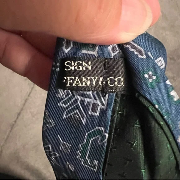 Vintage Rare 1986 Tiffany & Co Men’s Blue White Green Silk Neck Tie